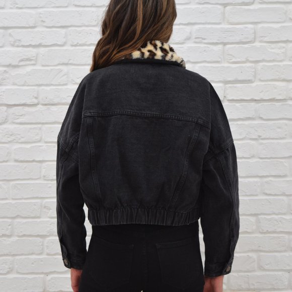 Denim Bomber Oversized Jacket Cheetah Collar NWT - Picture 3 of 3